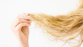 3 efektivní metody pro péči o poškozené barvené vlasy